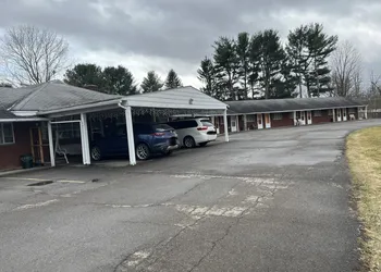 Sunrise Motel hotel thumbnail 4