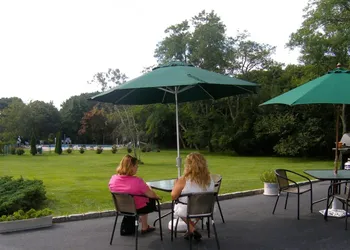 Hamlet Inn hotel thumbnail 8