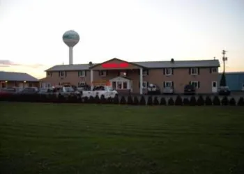 Royal Inn Motel hotel thumbnail 2