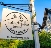 Twin Gables of Woodstock hotel detail image 4