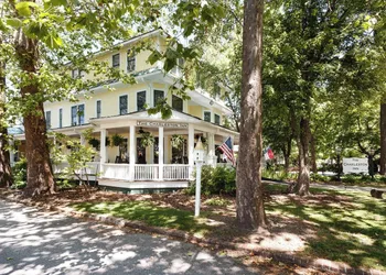 The Charleston Inn hotel thumbnail 8