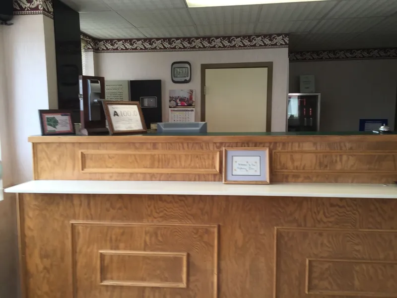 Highway Inn hotel detail image 6