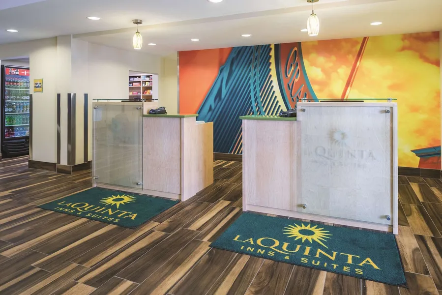 La Quinta Inn & Suites by Wyndham Grand Forks hotel detail image 6