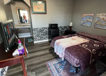 New Rome Motel hotel thumbnail 3