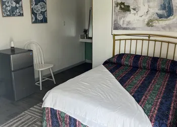 New Rome Motel hotel thumbnail 4
