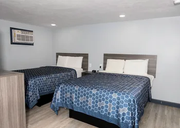 Hillsboro Inn & Suites hotel thumbnail 8