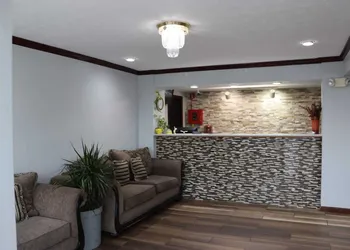 Budget Inn - Troy hotel thumbnail 2