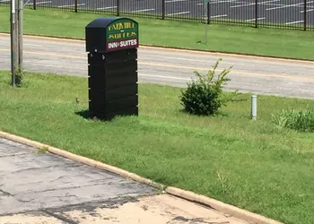 Park Hill Inn and Suites hotel thumbnail 2