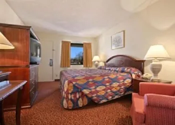Park Hill Inn and Suites hotel thumbnail 6