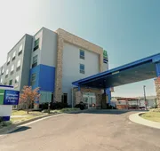 Holiday Inn Express & Suites Tahlequah by IHG hotel detail image 4