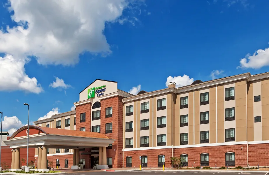 Holiday Inn Express & Suites Glenpool-Tulsa South by IHG hotel detail image 2