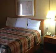 Deluxe Inn hotel detail image 3