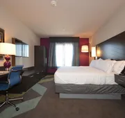 Holiday Inn Express & Suites Oklahoma City Mid - Arpt Area by IHG hotel detail image 7