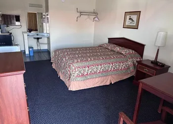 Crystal Motel hotel thumbnail 8