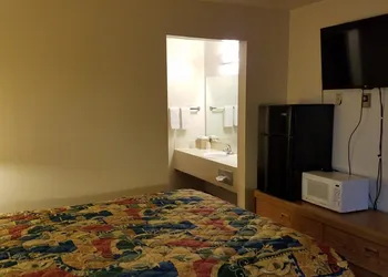 Royal Motor Inn hotel thumbnail 8