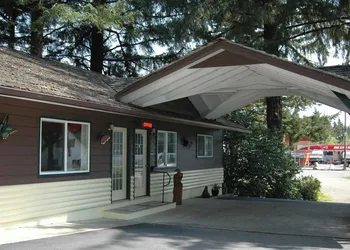 Park Motel and Cabins hotel thumbnail 4