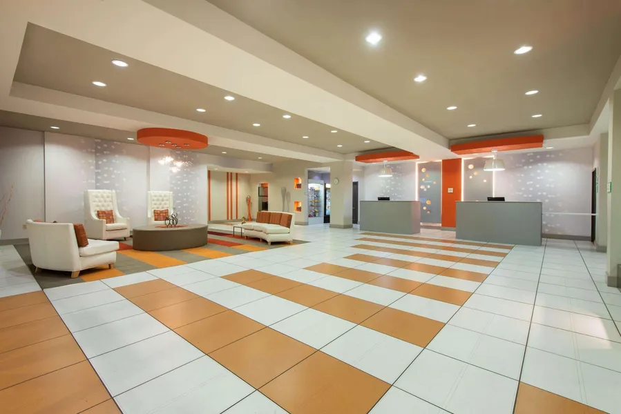 La Quinta Inn & Suites by Wyndham Harrisburg-Hershey hotel detail image 6