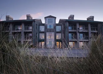 Inn at Cape Kiwanda hotel thumbnail 4