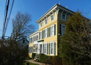 E J Bowman House Bed & Breakfast hotel thumbnail 2