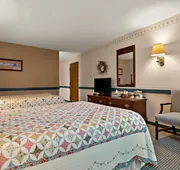 Country Living Inn hotel detail image 3