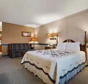Country Living Inn hotel detail image 7