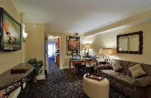 Eden Resort and Suites, BW Premier Collection hotel detail image 2