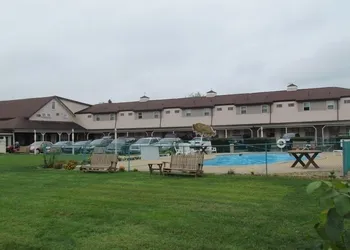 Cherry Lane Motor Inn hotel thumbnail 2