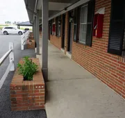 Harvest Drive Family Inn hotel detail image 5