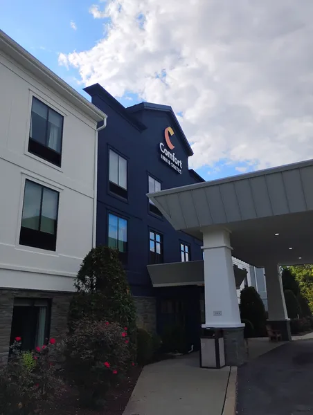 Comfort Inn & Suites Tunkhannock hotel detail image 2