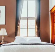 Town Hall Inn hotel detail image 7