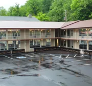 Sleepy Bear Motel hotel detail image 4