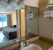 Budget Inn hotel detail image 4
