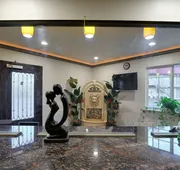 Romantic Inn & Suites hotel detail image 4