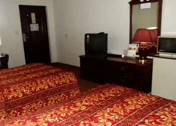 Budgetel Inn NASA hotel thumbnail 8