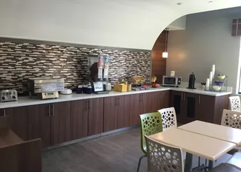 Days Inn & Suites by Wyndham Houston North-Spring hotel thumbnail 6