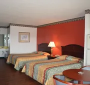 Granbury Inn & Suites hotel detail image 4