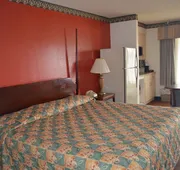 Granbury Inn & Suites hotel detail image 7