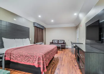Scottish Inns & Suites IAH Airport-Beltway 8 hotel thumbnail 4