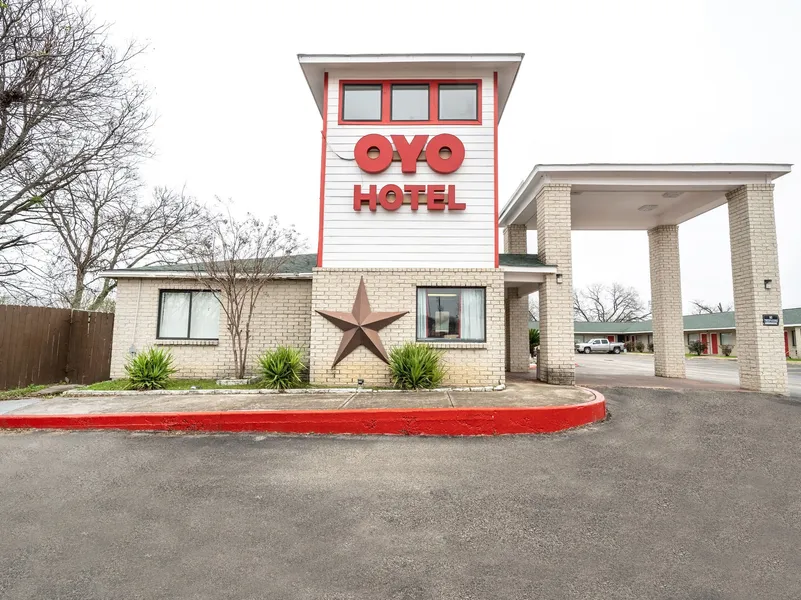 OYO Hotel San Antonio near AT&T Center hotel detail image 2