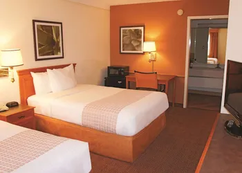 Baymont by Wyndham San Antonio South Park hotel thumbnail 2