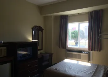 Frio Inn hotel thumbnail 8
