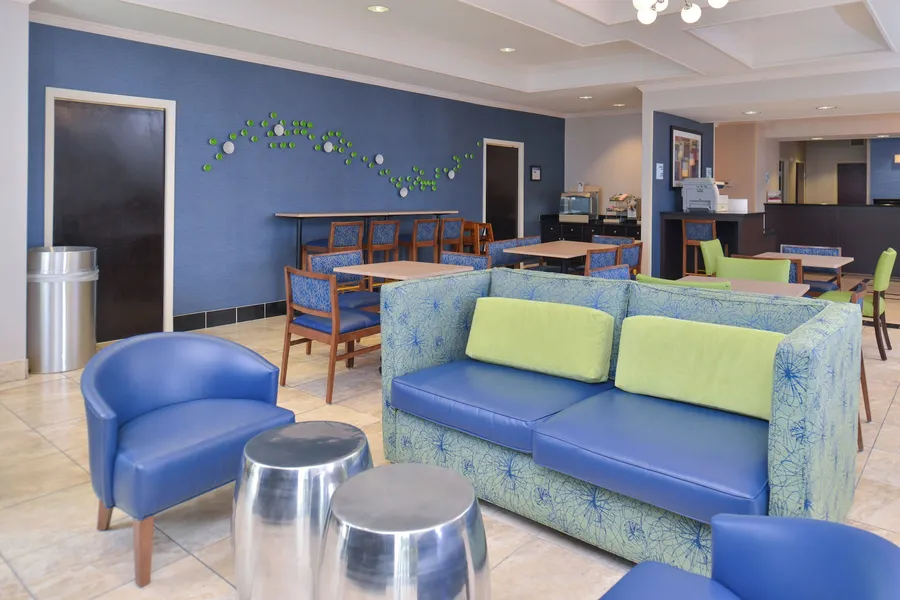 Holiday Inn Express Hotel & Suites San Antonio by IHG hotel detail image 2