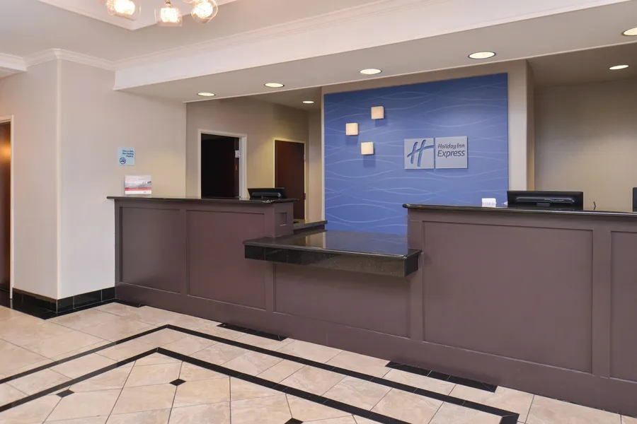 Holiday Inn Express Hotel & Suites San Antonio by IHG hotel detail image 6