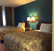 Stratford House Inn and Suites hotel detail image 7