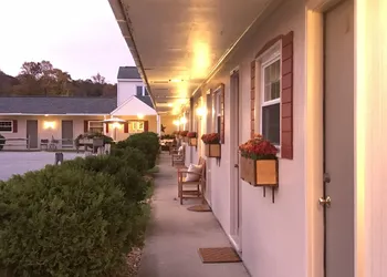 Brittany Motel hotel thumbnail 3