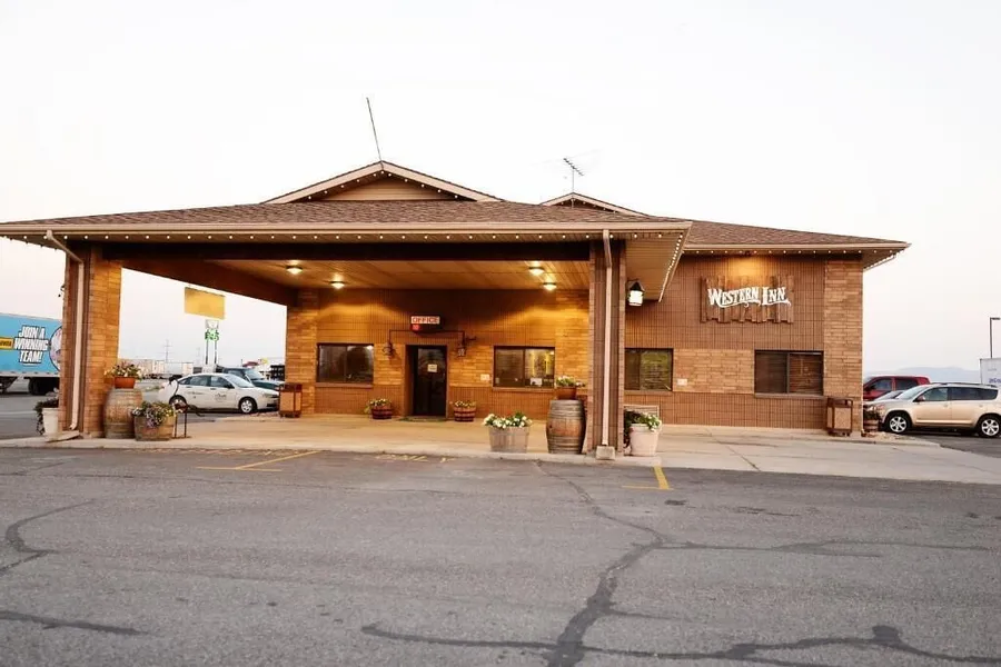 Western Inn hotel detail image 2