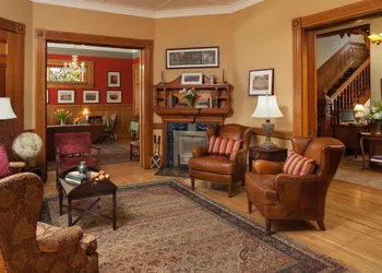 Lang House On Main Street hotel thumbnail 7