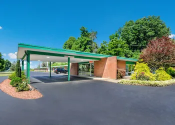 Alpine Motel hotel thumbnail 7