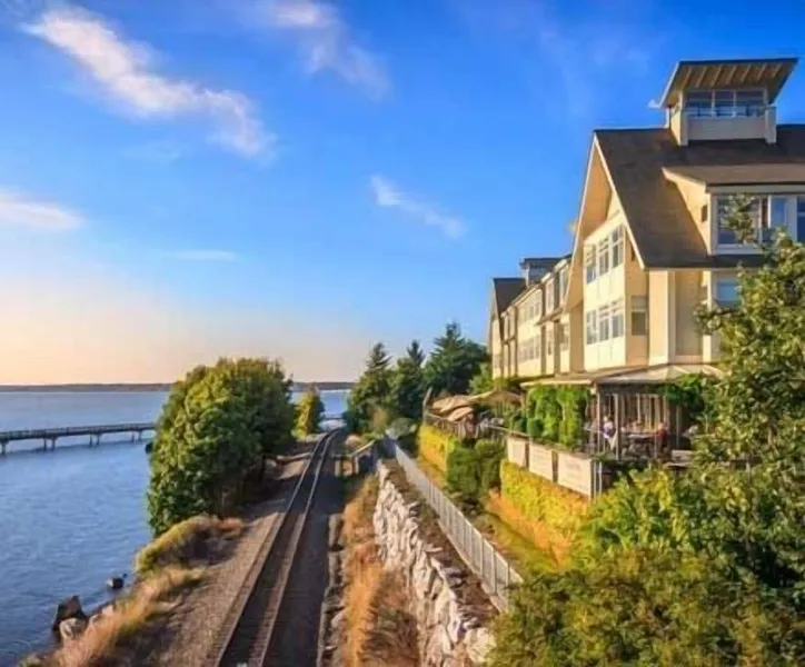 Chrysalis Inn & Spa Bellingham, Curio Collection by Hilton hotel detail image 2