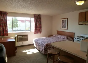 Sunshine Motel II hotel thumbnail 4